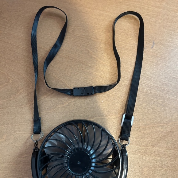Portable Fan with Lanyard - Picture 4 of 9